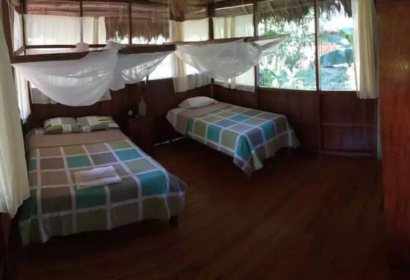 هتل Tres Chimbadas Lake Lodge