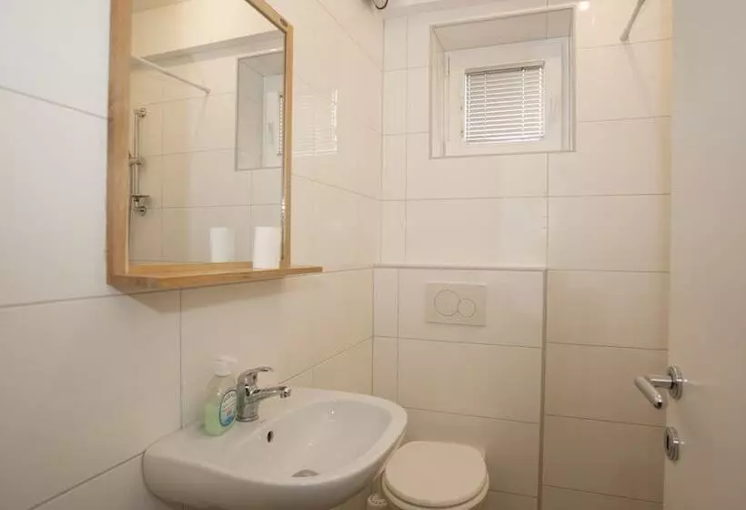 پانسیون Guest House čelan