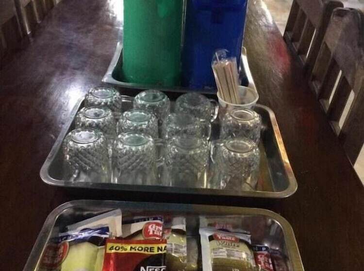 ペンション Oasis Resthouse