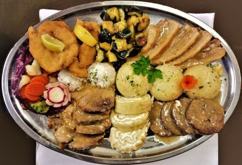 پانسیون Prenočišča Miklavčič