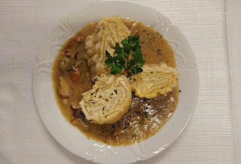 پانسیون Prenočišča Miklavčič