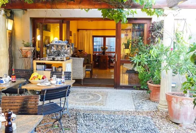 Majatalo Rosedene Lodge