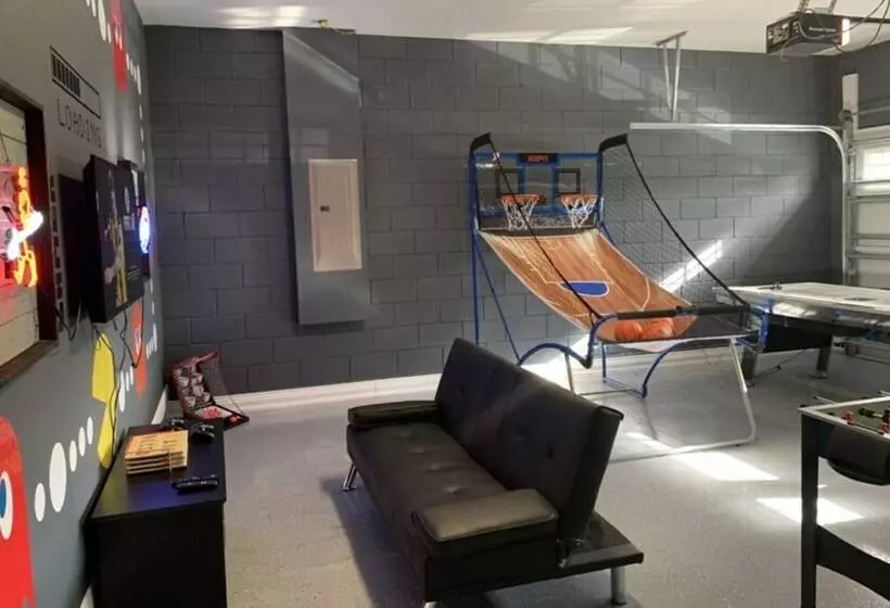 Villa In Encore Resort At Reunion 1995