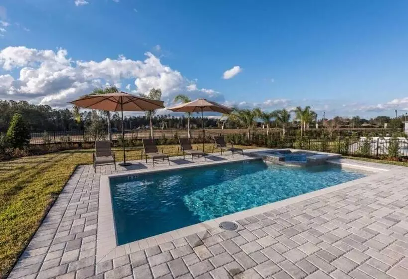 Villa In Encore Resort At Reunion 1995