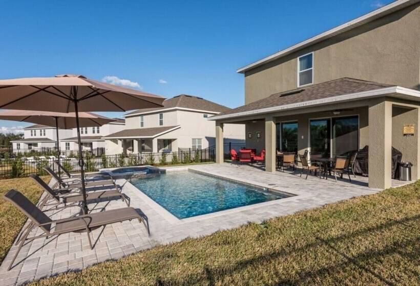 Villa In Encore Resort At Reunion 1995