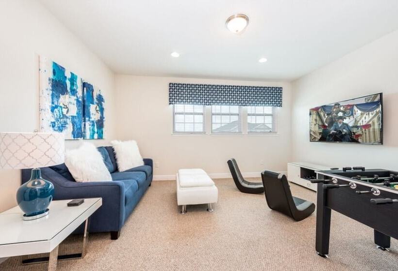 Villa In Encore Resort At Reunion 1998