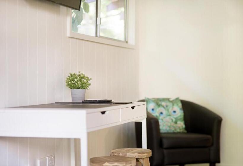 הוסטל Airlie Beach Magnums   Adults Only