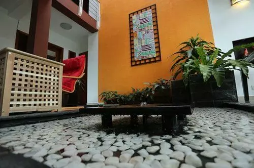 تختخواب و صبحانه Amali Residence