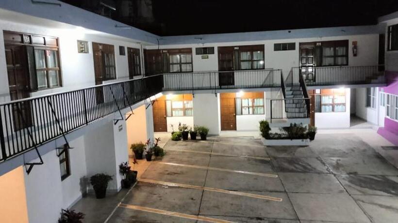 בית מלון כפרי Avenida Ixmiquilpan