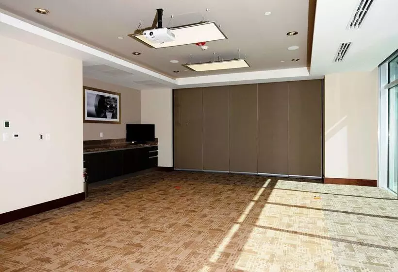 Hotelli Hampton Inn By Hilton Leon Guanajuato