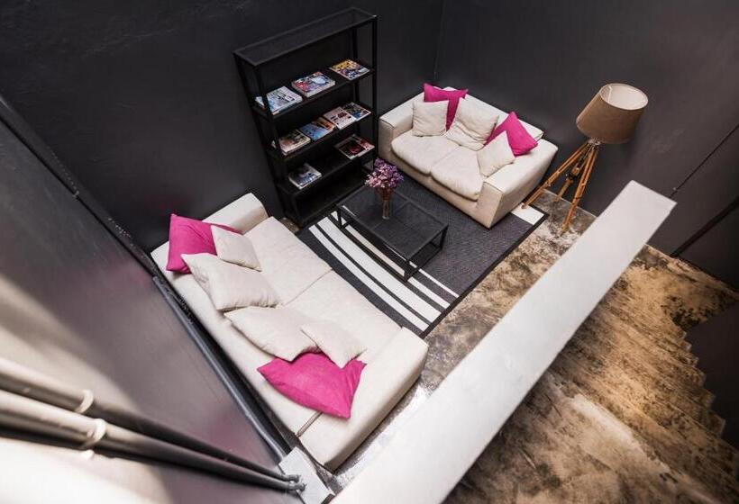 ホテル La Pause Hatyai