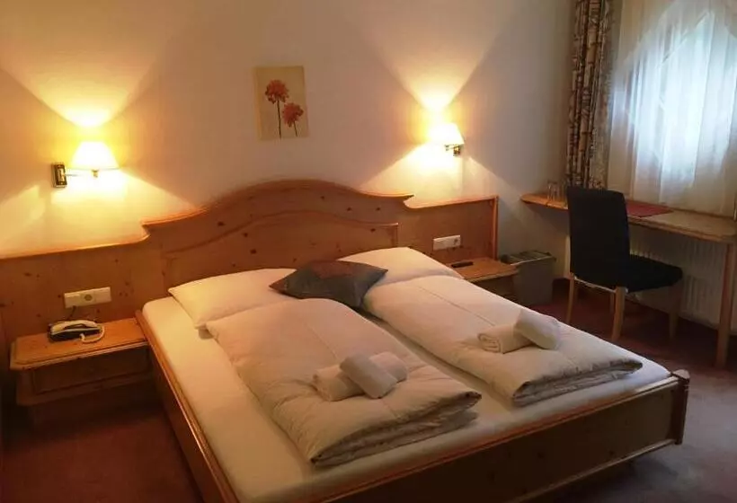 ホテル Landhaus Paradies