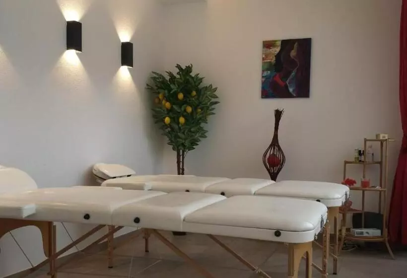 ホテル Landhaus Paradies