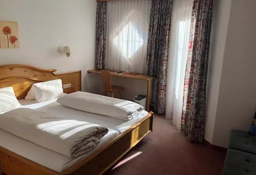 ホテル Landhaus Paradies