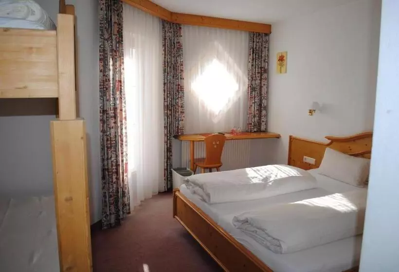 ホテル Landhaus Paradies