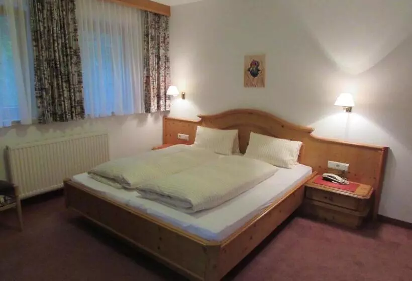 ホテル Landhaus Paradies