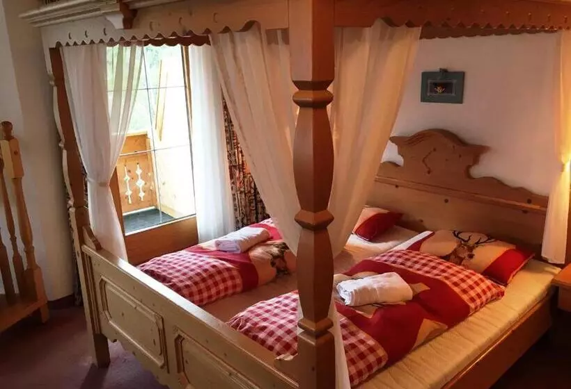 ホテル Landhaus Paradies