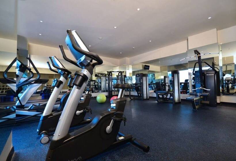 The Alana Hotel & Convention Center Solo By Aston