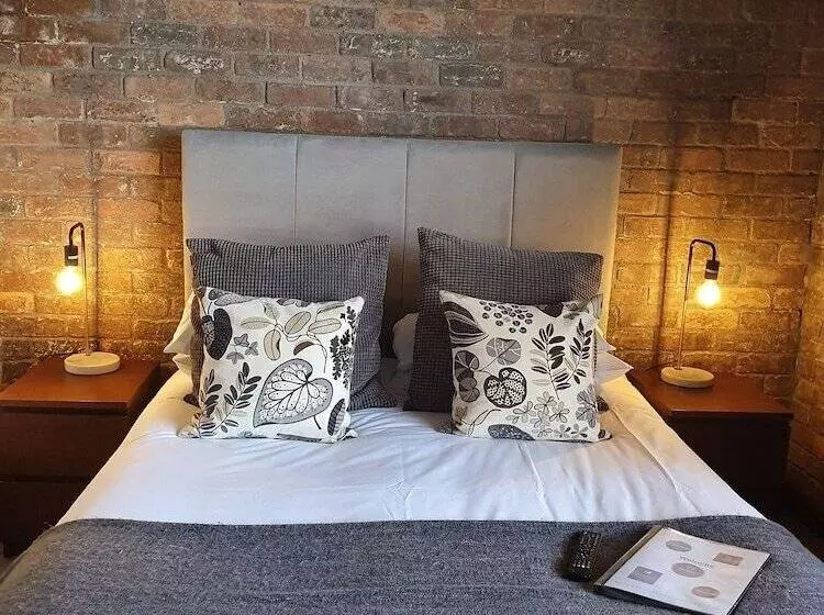 בית מלון כפרי Ty Morgan S