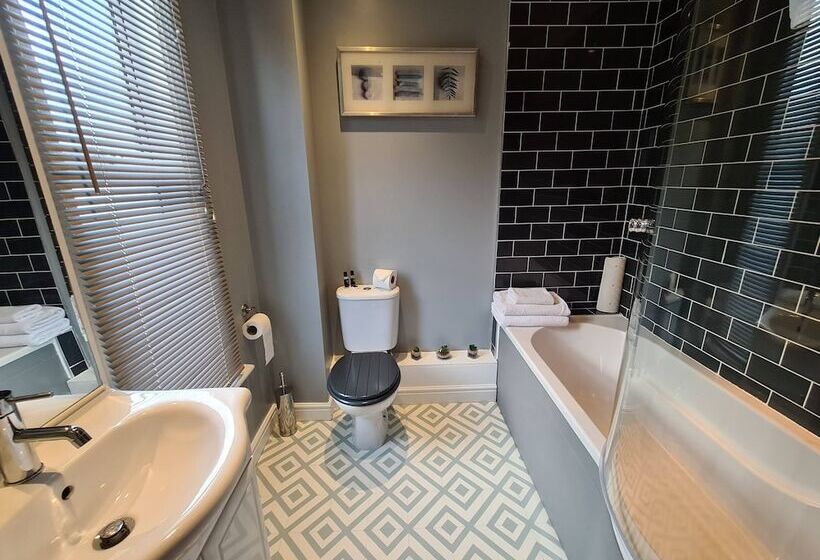 בית מלון כפרי Ty Morgan S