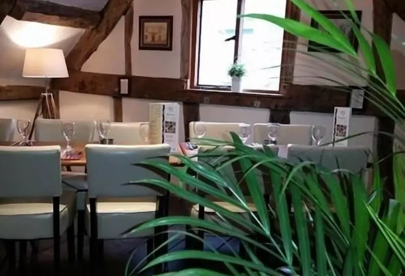 בית מלון כפרי Ty Morgan S