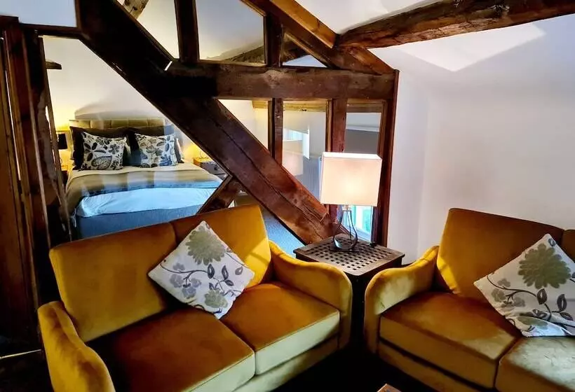 בית מלון כפרי Ty Morgan S