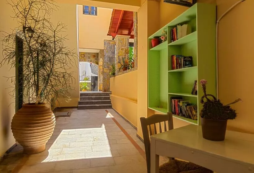 Otel Villa Elite By Checkin Adults Only