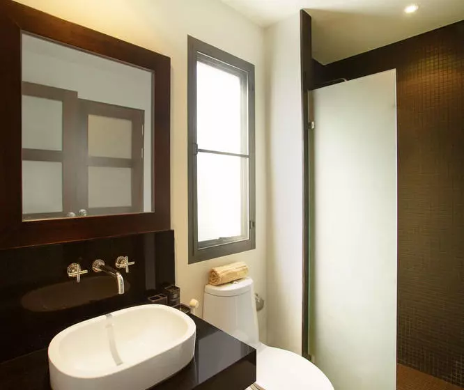 Saiyuan Estate By Tropiclook