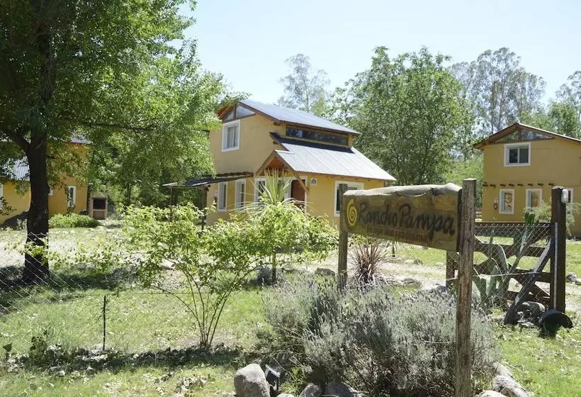 Aamiaismajoitus (B&B) Rancho Pampa Cabañas