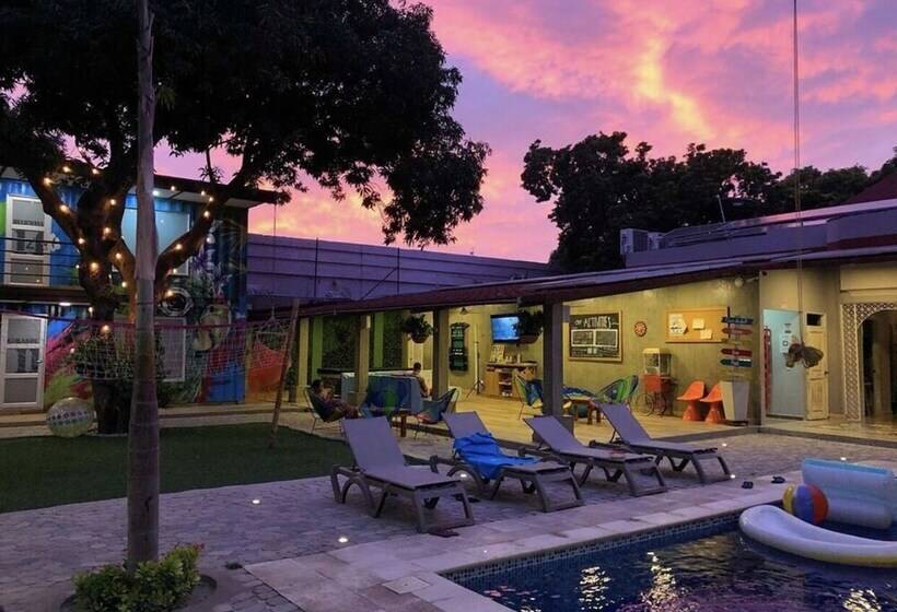 Casa Avelina Boutique Hostel