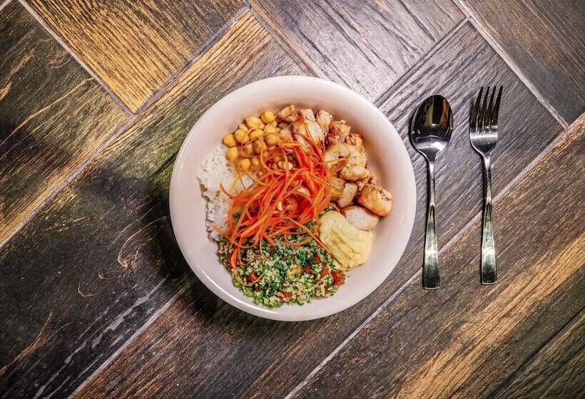 Casa Avelina Boutique Hostel