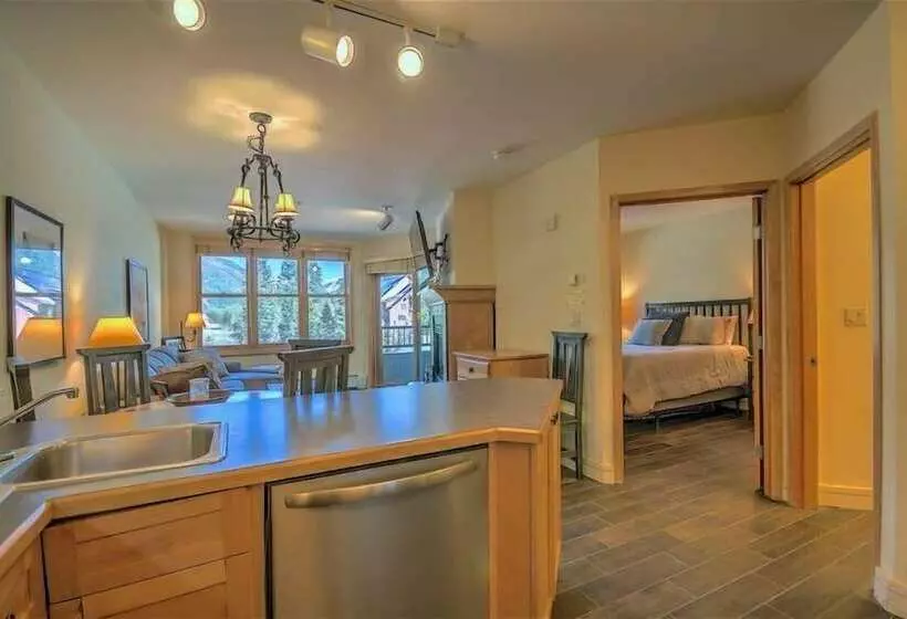 Hotelli Cozy And Quaint 1 Bedroom Condo In The Heart Of River Run Village