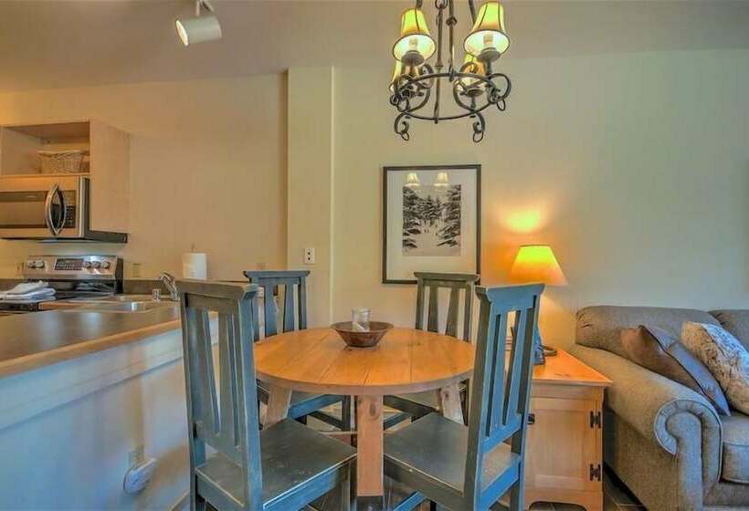 호텔 Cozy And Quaint 1 Bedroom Condo In The Heart Of River Run Village