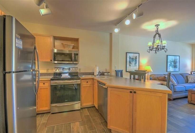 호텔 Cozy And Quaint 1 Bedroom Condo In The Heart Of River Run Village