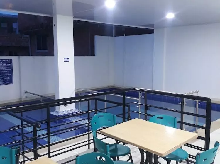 ホテル Alojamiento San Pedro In