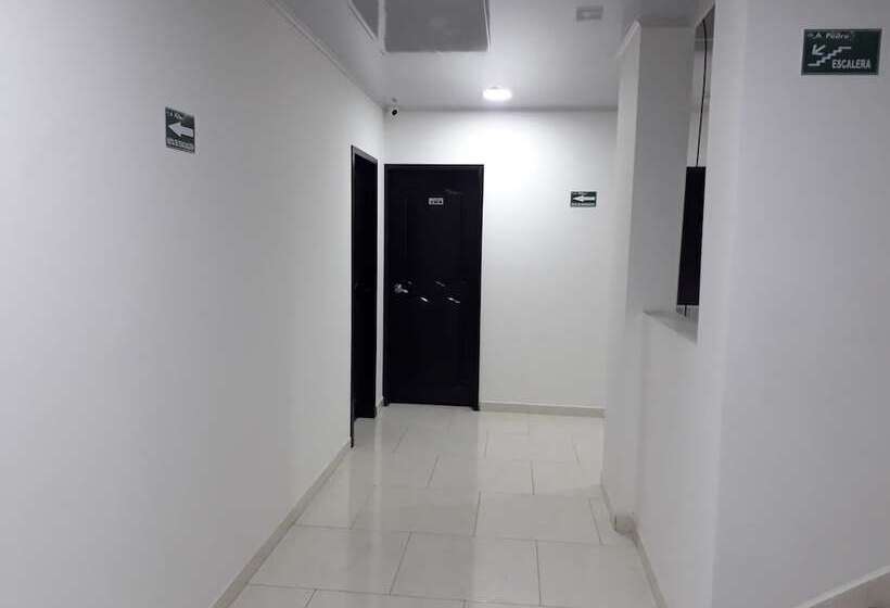 Otel Alojamiento San Pedro In