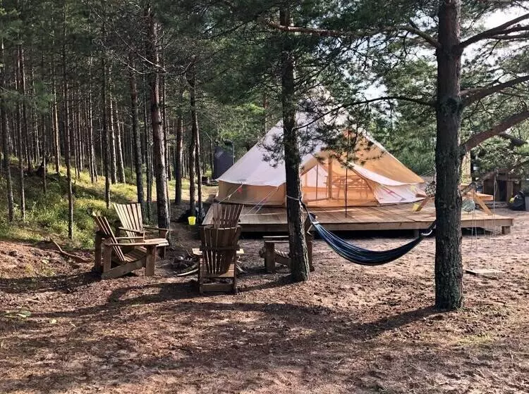 ホテル Glamping Vezzika
