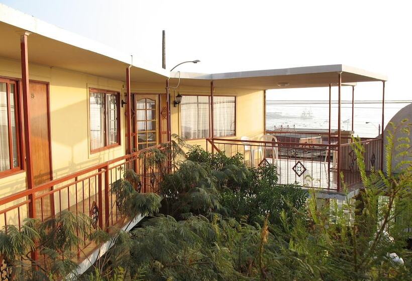 Hotel Puerto Caliche