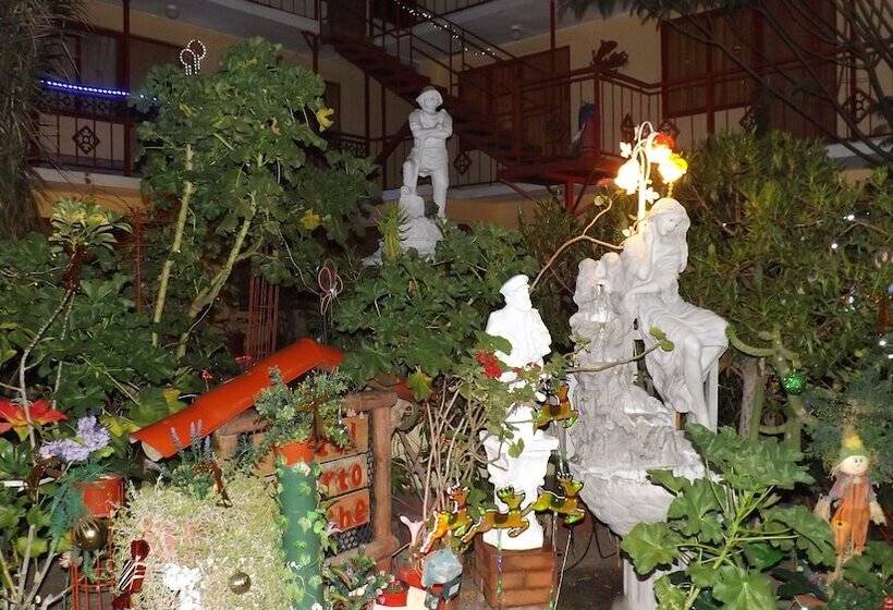 Hotel Puerto Caliche