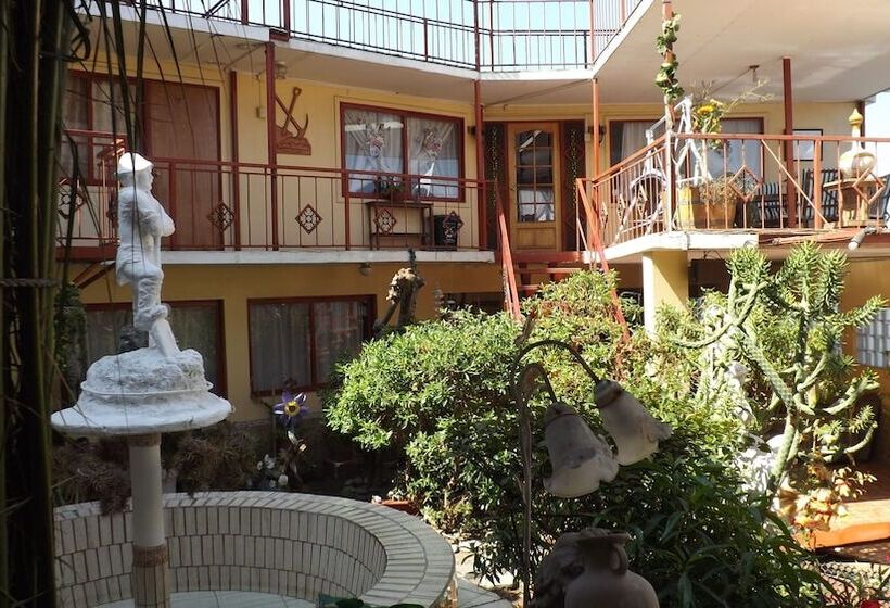 Hotel Puerto Caliche