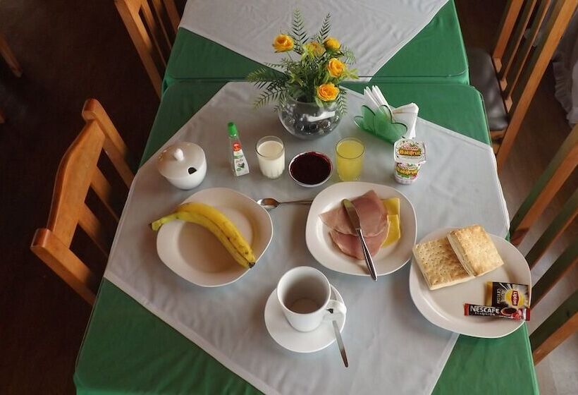 Hotel Puerto Caliche