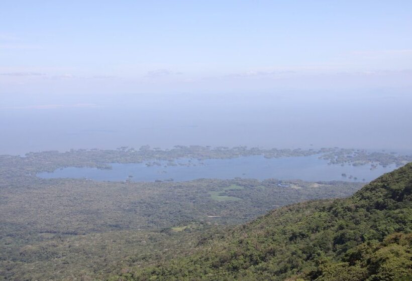 هتل San Simian Lodge