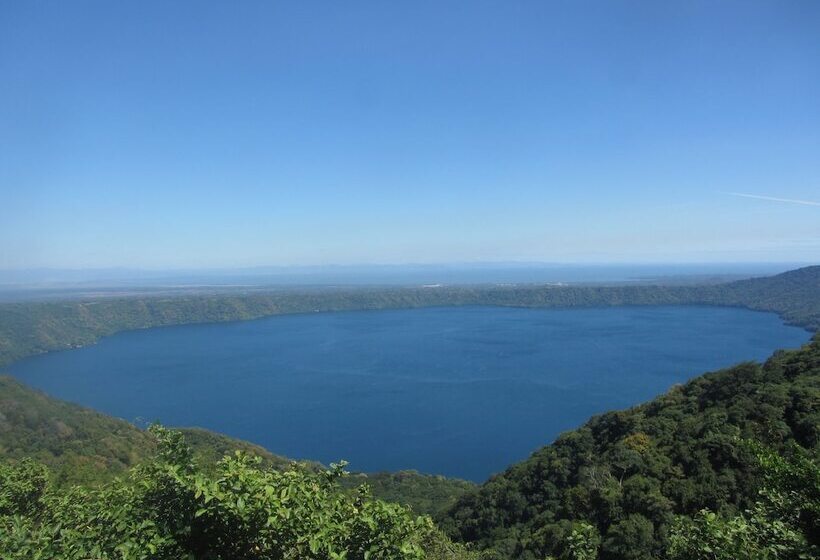 هتل San Simian Lodge