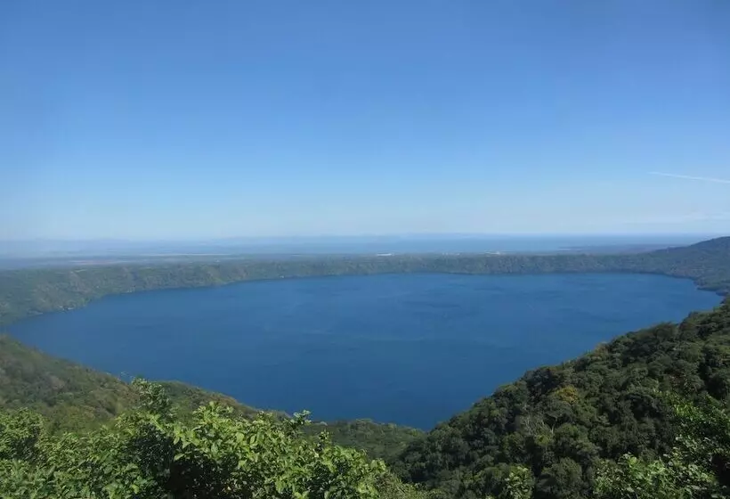 هتل San Simian Lodge