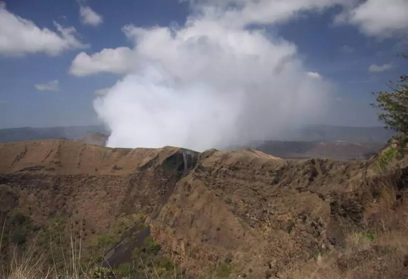 هتل San Simian Lodge