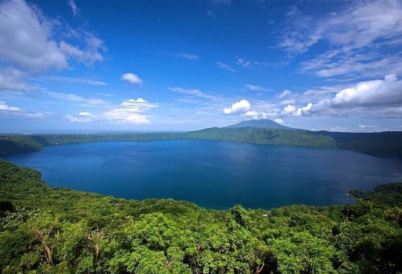 هتل San Simian Lodge