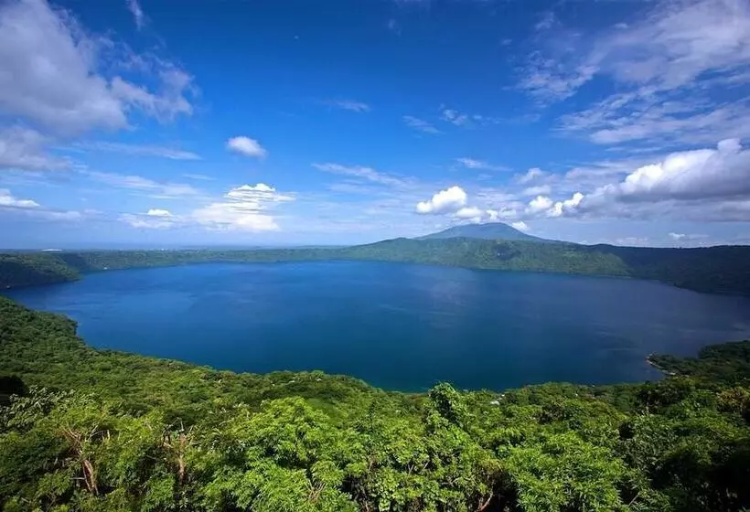 هتل San Simian Lodge