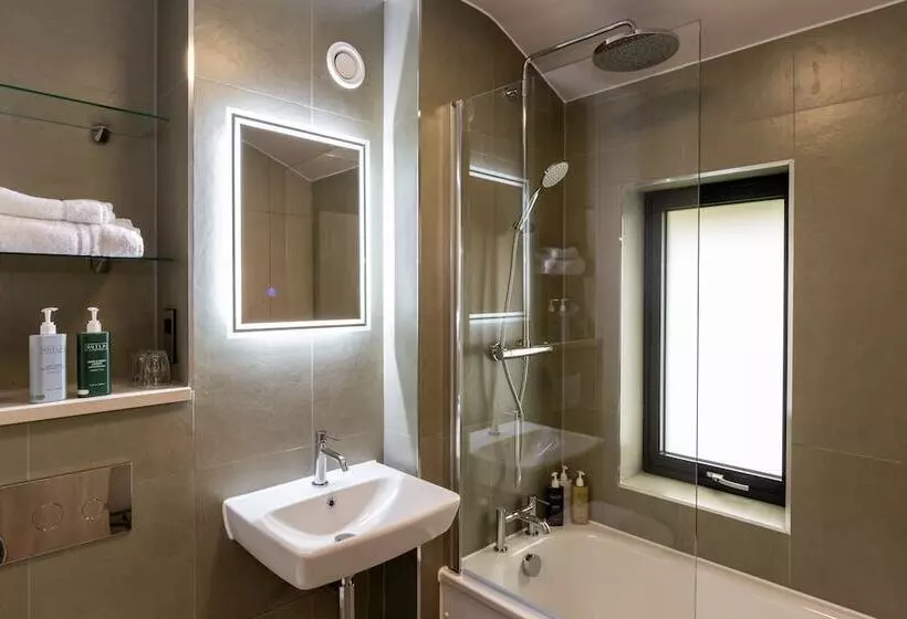 Hotelli Scarman Warwick Conferences