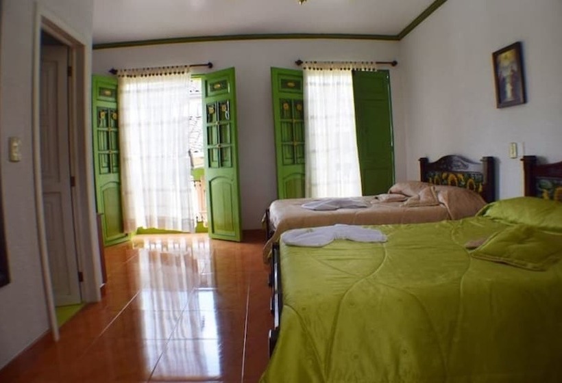 هتل Sueño Dorado