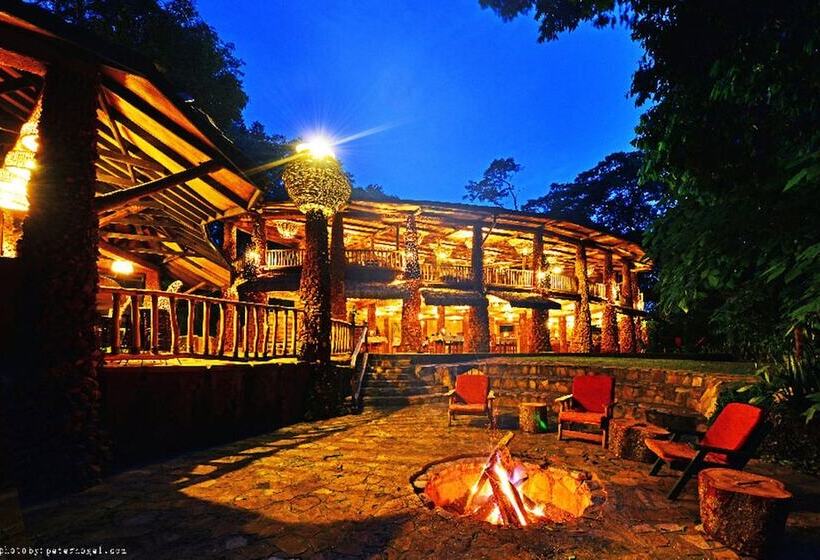 هتل The Rainforest Geo Lodge